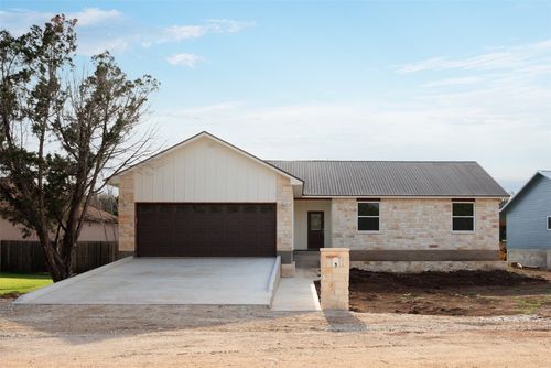 5 Quiet Meadow Cir, Wimberley, TX, 78676-2203 | Card Image