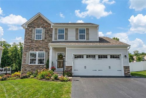 1017 Blackhawk Dr, Middlesex Twp, PA, 16059 | Card Image