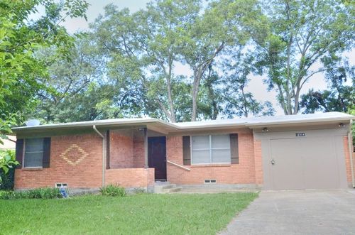 11015 Visalia Dr, Dallas, TX, 75228-2349 | Card Image