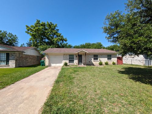 401 Redbud Ln, Wilmer, TX, 75172-1517 | Card Image