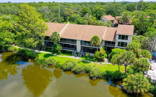 17a-5369 Lake Arrowhead Trl, SARASOTA, FL, 34231-7374 | Card Image