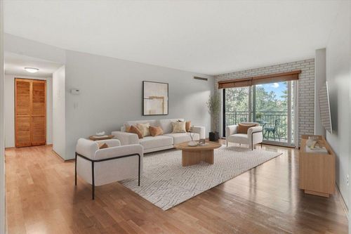 210-210 W Grant St, Minneapolis, MN, 55403-2243 | Card Image