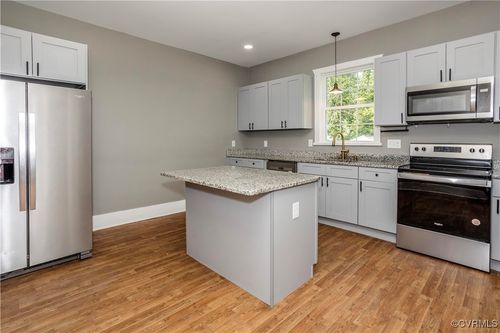 117 S Dunlop St, Petersburg, VA, 23803-4015 | Card Image