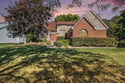 312 Dorchester Way, Milford, MI, 48381-2785 | Card Image