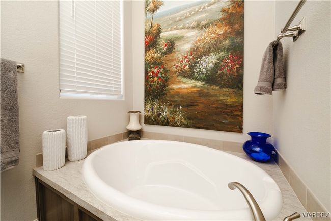 Bathroom | Image 6