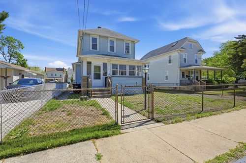 227 Heulings Ave, RIVERSIDE, NJ, 08075-3511 | Card Image