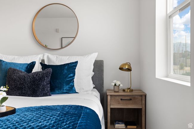 View of bedroom | Image 14