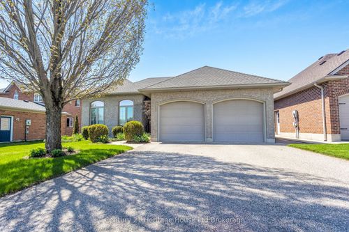 7 Lyndale Rd, Tillsonburg, ON, N4G5V9 | Card Image
