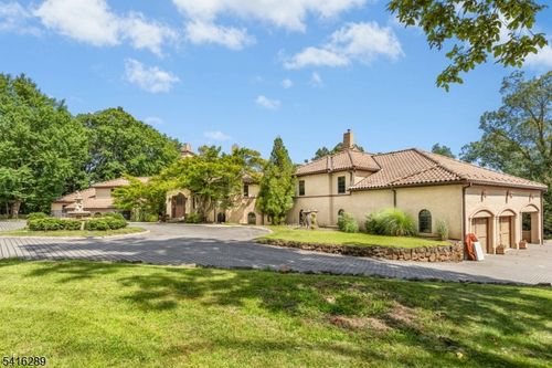 50 Rock Spring Rd, West Orange, NJ, 07052-3007 | Card Image