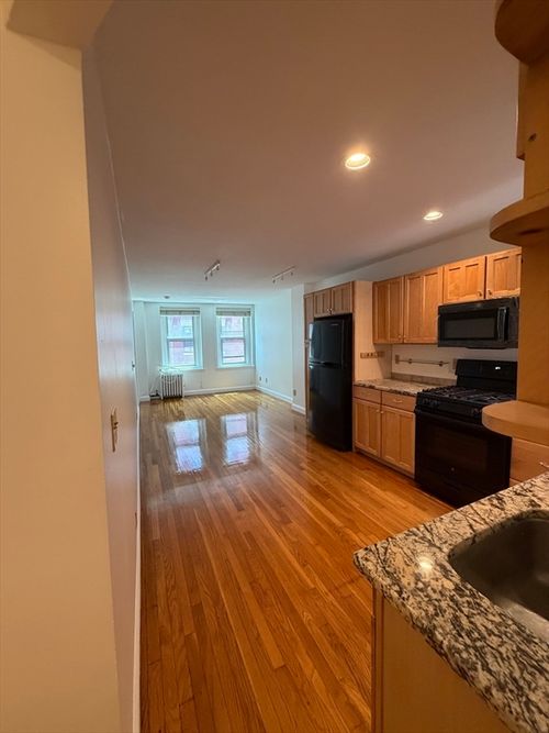 3-19 Revere St, Boston, MA, 02114-3766 | Card Image