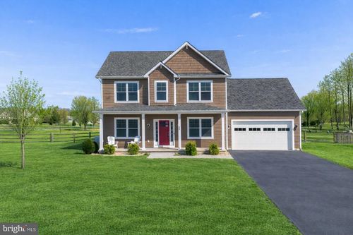 31 Hilyard Cir S, HEDGESVILLE, WV, 25427-1700 | Card Image