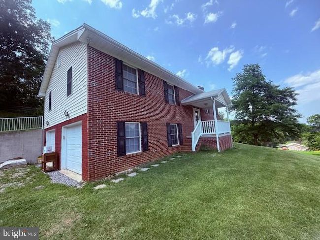 1205 Elm St, House other with 3 bedrooms, 2 bathrooms and null parking in FRONT ROYAL VA | Image 35