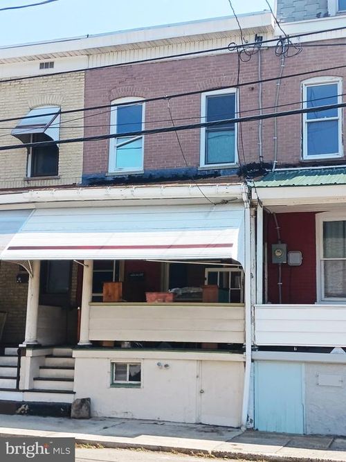 449 S Mill St, SAINT CLAIR, PA, 17970-1342 | Card Image