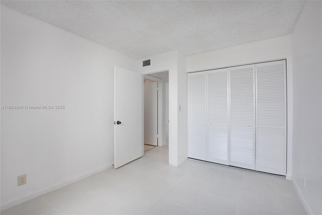 APT-401 - 1750 N Congress Ave, Condo with 2 bedrooms, 2 bathrooms and null parking in West Palm Beach FL | Image 25