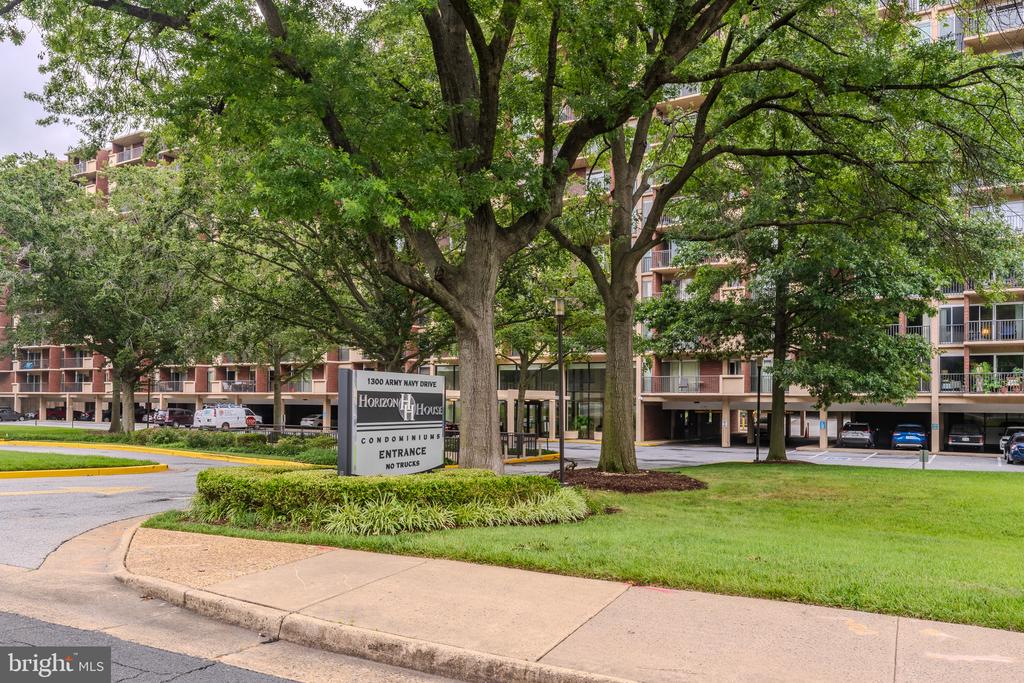 Residential in ARLINGTON