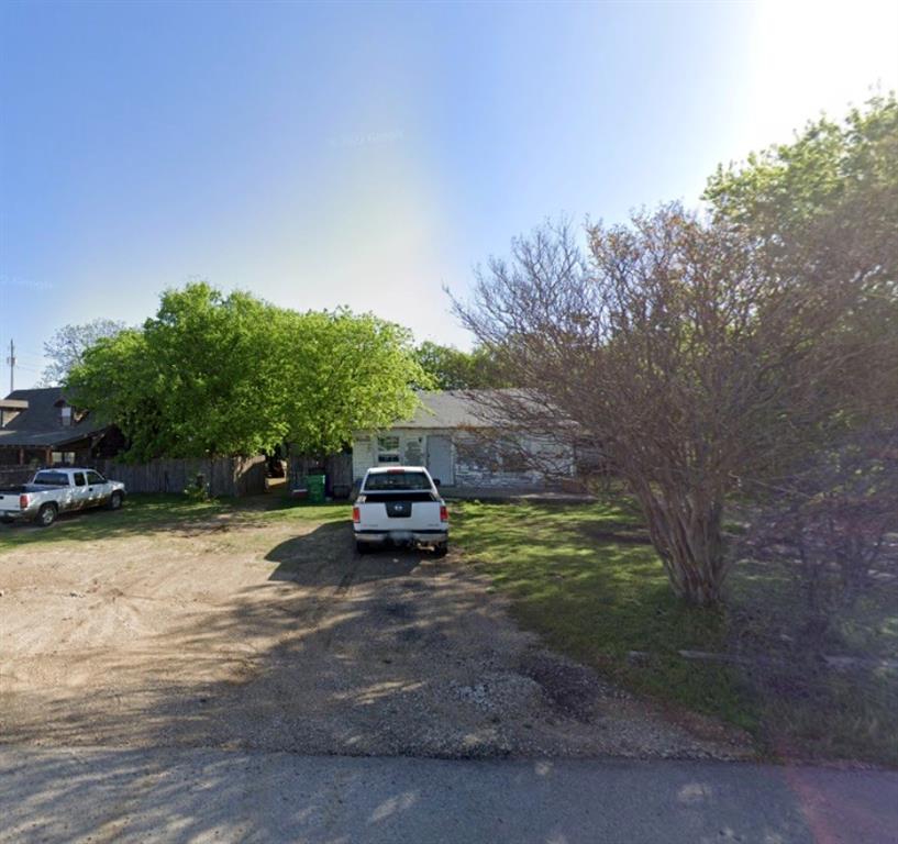 Lois St, Waxahachie, TX 75165