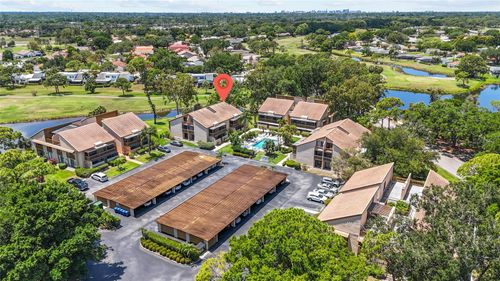 10-3033 Willow Grn, SARASOTA, FL, 34235-2037 | Card Image