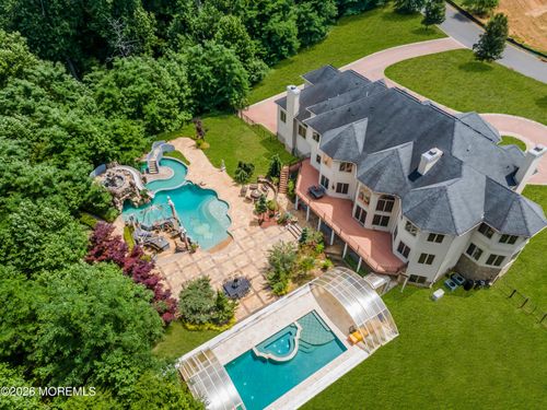 15 Embry Farm Rd, Marlboro, NJ, 07746-1081 | Card Image