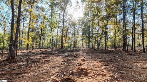 257 W Chapman Rd, Belton, SC, 29627-9274 | Card Image