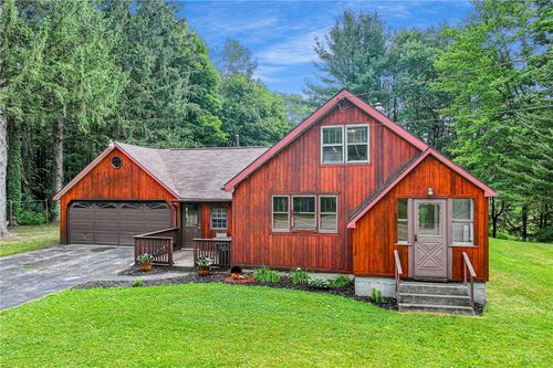 3244 Gracie Rd, Cortland, NY, 13045-9370 | Card Image