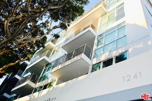 303-1241 5th Street, Santa Monica, CA, 90401 | Card Image