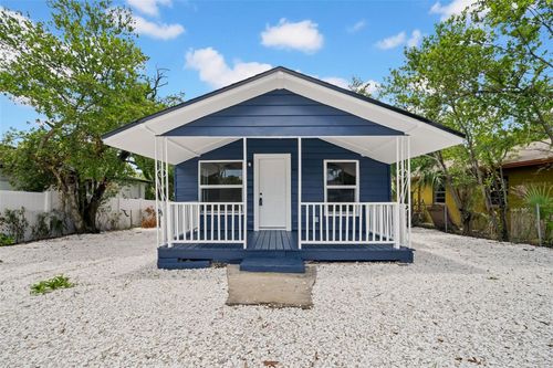 8422 N Semmes St, TAMPA, FL, 33604-1945 | Card Image