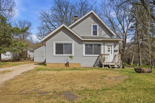 1035 West Ave, Detroit Lakes, MN, 56501-3207 | Card Image