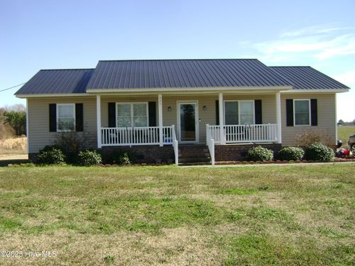 325 E Commerce St, Oak City, NC, 27857-9694 | Card Image