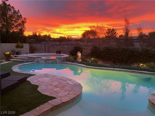 33 Plum Hollow Dr, Henderson, NV, 89052-6420 | Card Image