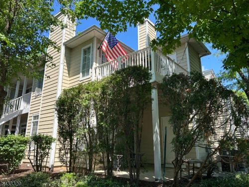 65 Wentworth Rd, Bedminster, NJ, 07921-2007 | Card Image