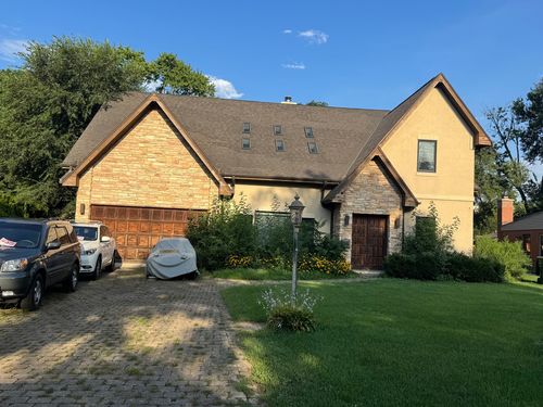 1760 Evergreen Ln, Park Ridge, IL, 60068-1104 | Card Image