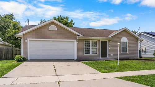 605 S Sunny Ln, Urbana, IL, 61802-4676 | Card Image