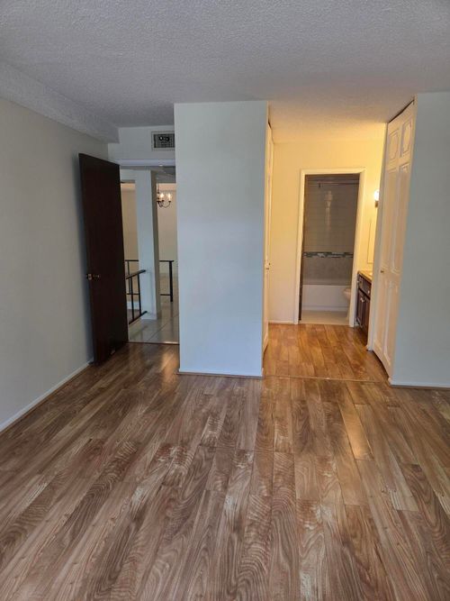 2c-3750 Inverrary Drive, LAUDERHILL, FL, 33319 | Card Image