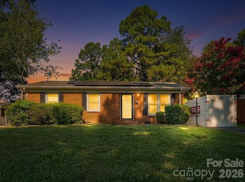 755 Edgerton Dr, Charlotte, NC, 28213-6106 | Card Image