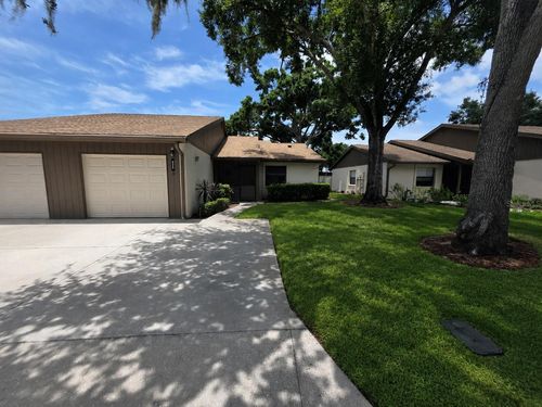 10-225 Oak Hill Drive, SARASOTA, FL, 34232 | Card Image