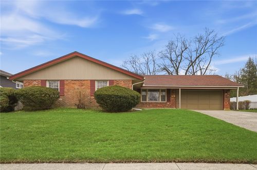 428 Cherrywood Dr, Fairborn, OH, 45324-4015 | Card Image