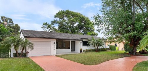 475 Nw 87th St, El Portal, FL, 33150-2421 | Card Image