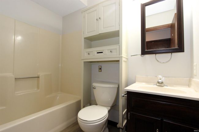 803 Pine Run, House other with 4 bedrooms, 2 bathrooms and null parking in Angola IN | Image 22