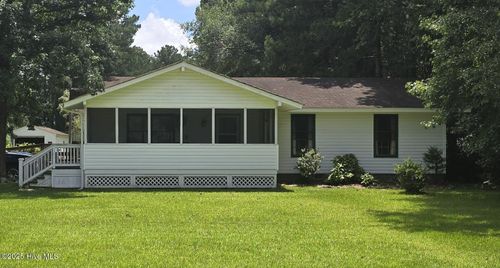 3117 Coras Grove Rd, Watha, NC, 28478-4477 | Card Image