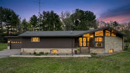 N2605 State Hwy 25, Menominee, WI, 54729 | Card Image