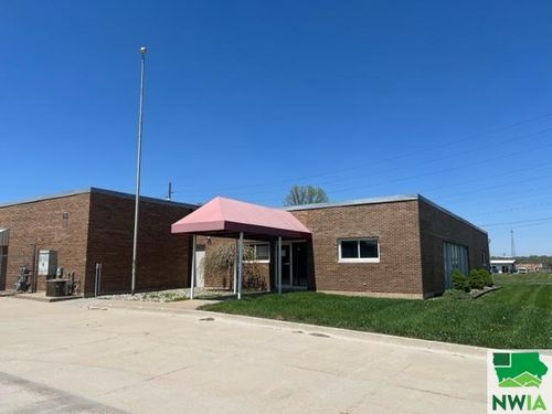 811 Steuben St, Sioux City, IA, 51101-2046 | Card Image