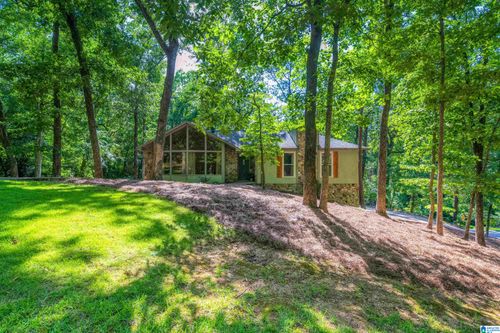 1928 Indian Lake Dr, Birmingham, AL, 35244-2217 | Card Image