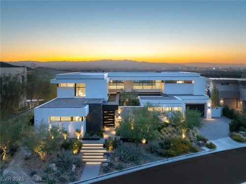 9 Boulderback Dr, Henderson, NV, 89012-7286 | Card Image