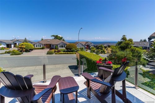 4839 Fillinger Cres, Nanaimo, BC, V9V1K1 | Card Image