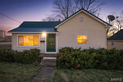 202 S Cantwell Ln, Desloge, MO, 63601-3004 | Card Image