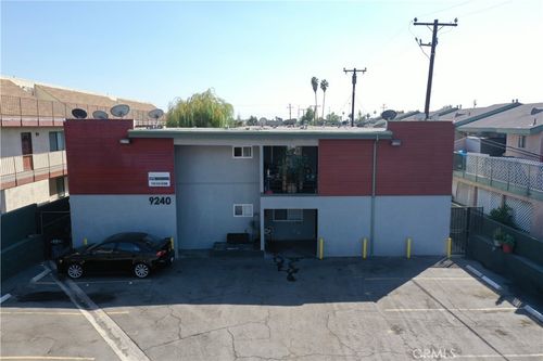 9240 Palm St, Bellflower, CA, 90706-6259 | Card Image