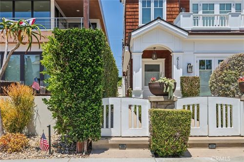 b-611 Marigold Ave, Corona Del Mar, CA, 92625-2410 | Card Image