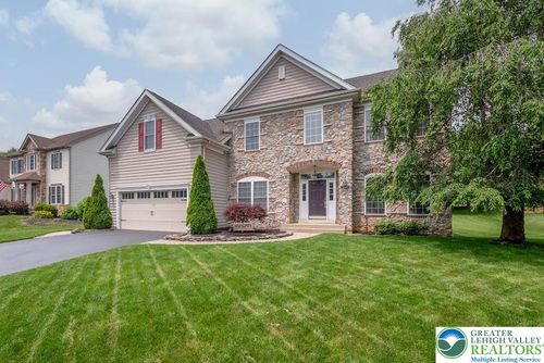2397 Silvano Dr, Macungie, PA, 18062-8659 | Card Image