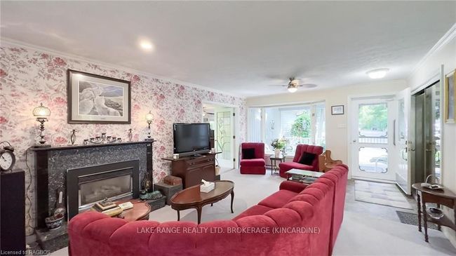 129 Huron Rd, House other with 3 bedrooms, 3 bathrooms and 5 parking in Kincardine ON | Image 27
