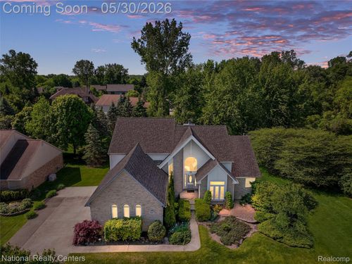 47245 N Pointe Dr, Canton, MI, 48187-1452 | Card Image